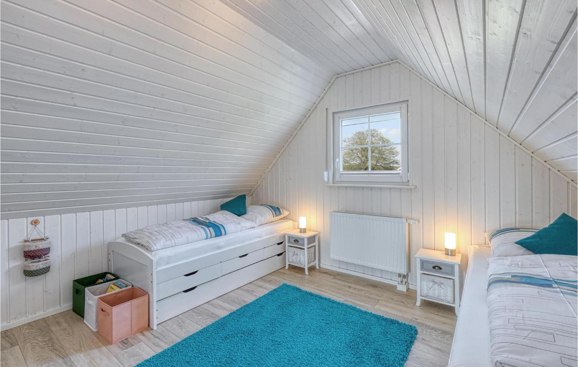 2 Bedroom Nice Home In Zerpenschleuse Esterno foto